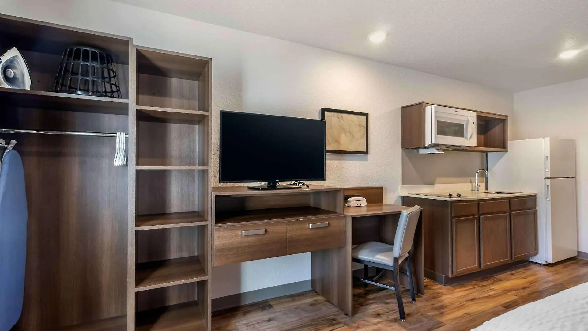 Extended Stay America Select Suites - Tampa - Brandon - East