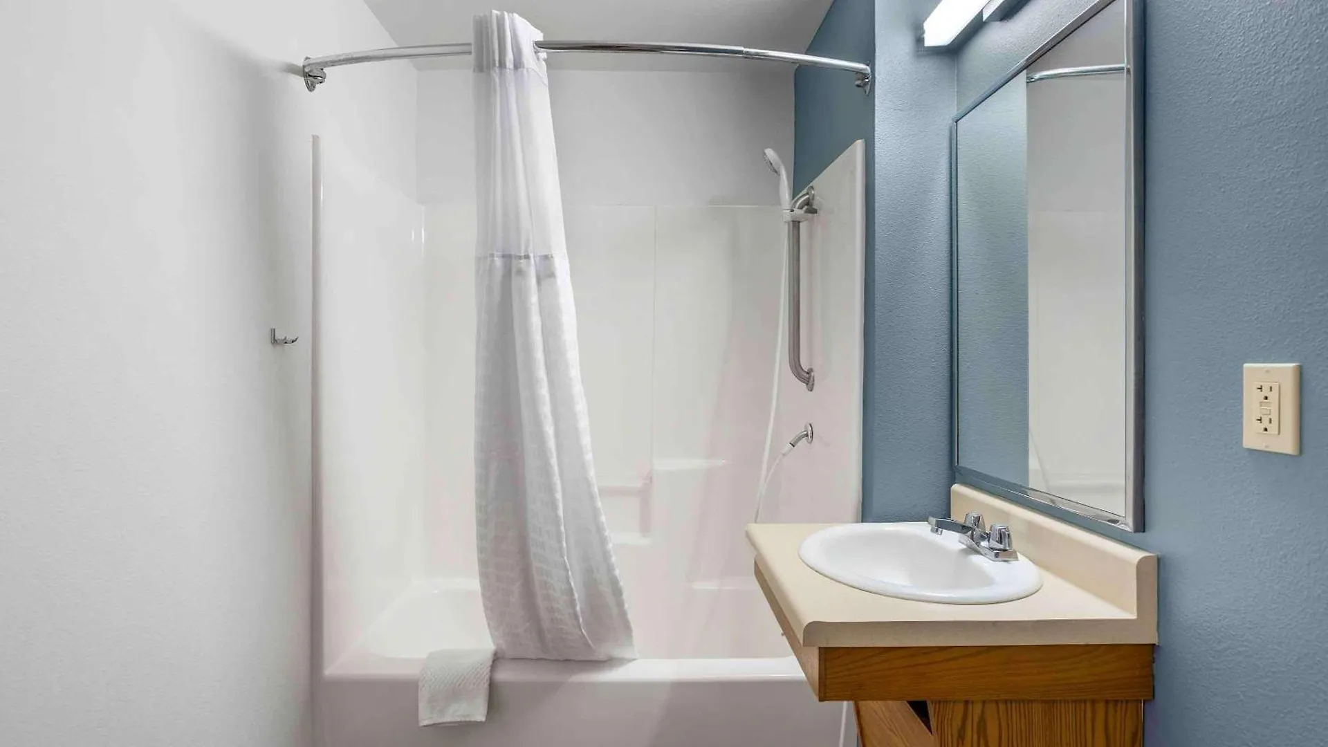 Extended Stay America Select Suites - Tampa - Brandon - East